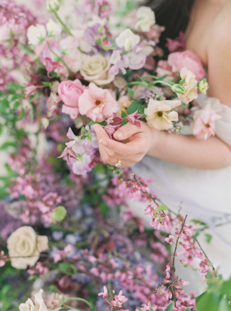 floral-detail-luxury-wedding